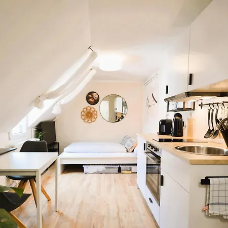 My Cozy Place - 5 Min Downtown | 18 Apartment *